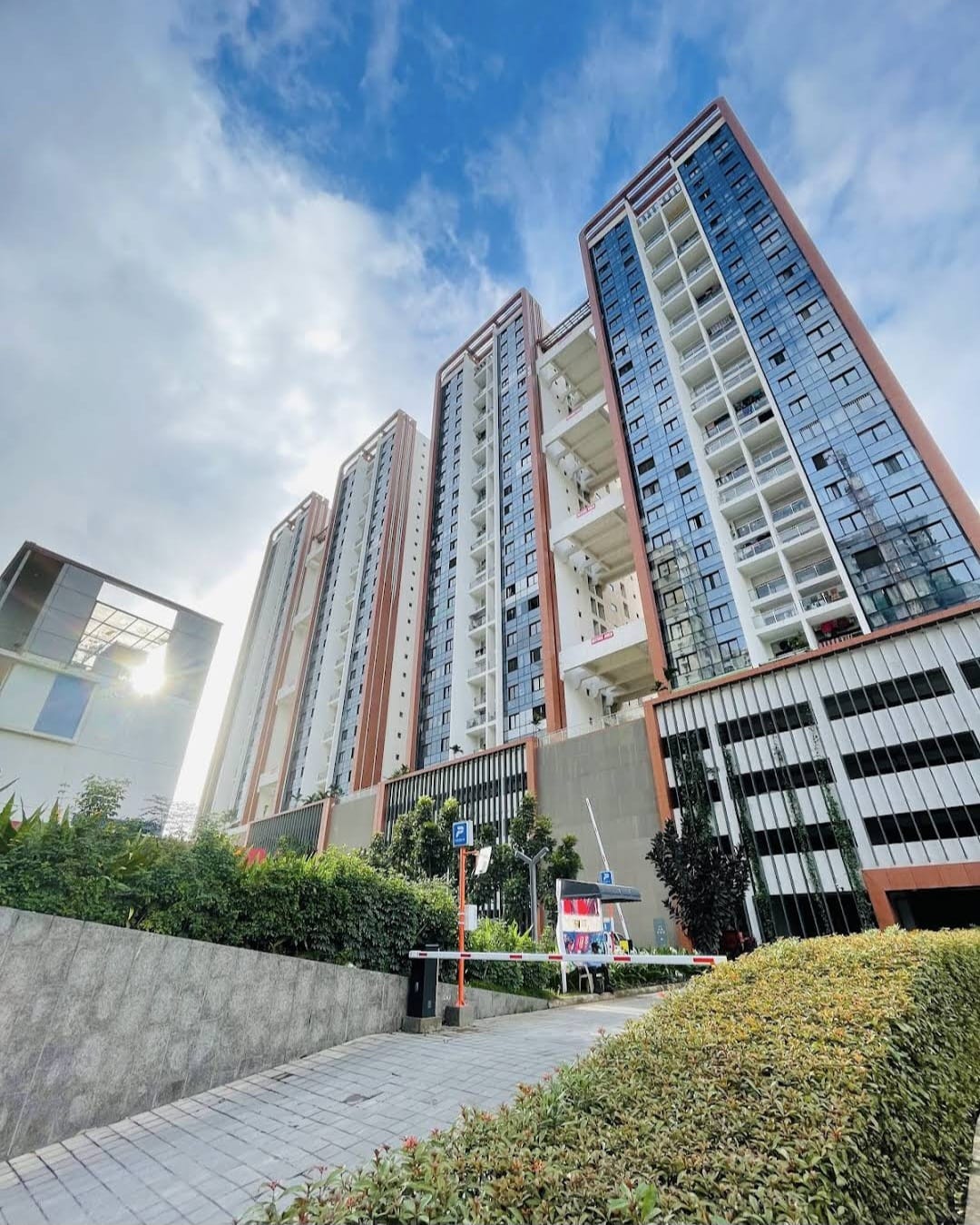 Ready to Move Modern 2 BHK Apartment for Sale | Riverdale Heights, Kharadi, Pune