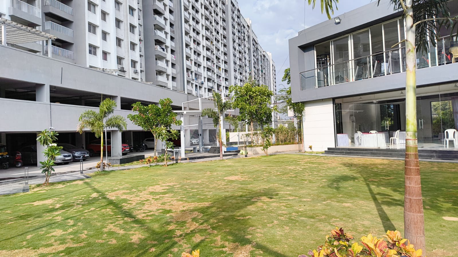 Available Premium 3 BHK Apartment for Sale | Hermosa Casa by Sukhwani, Magarpatta, Pune