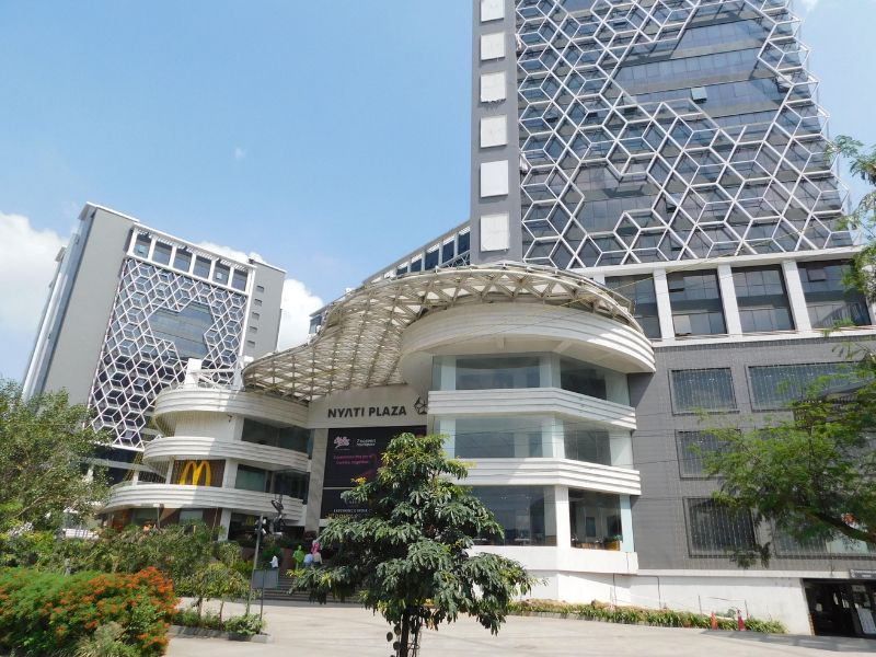 Available 1287 sqft Unfurnished Office Space On Rent Near Reliance Mall, Kharadi - Pune 411014