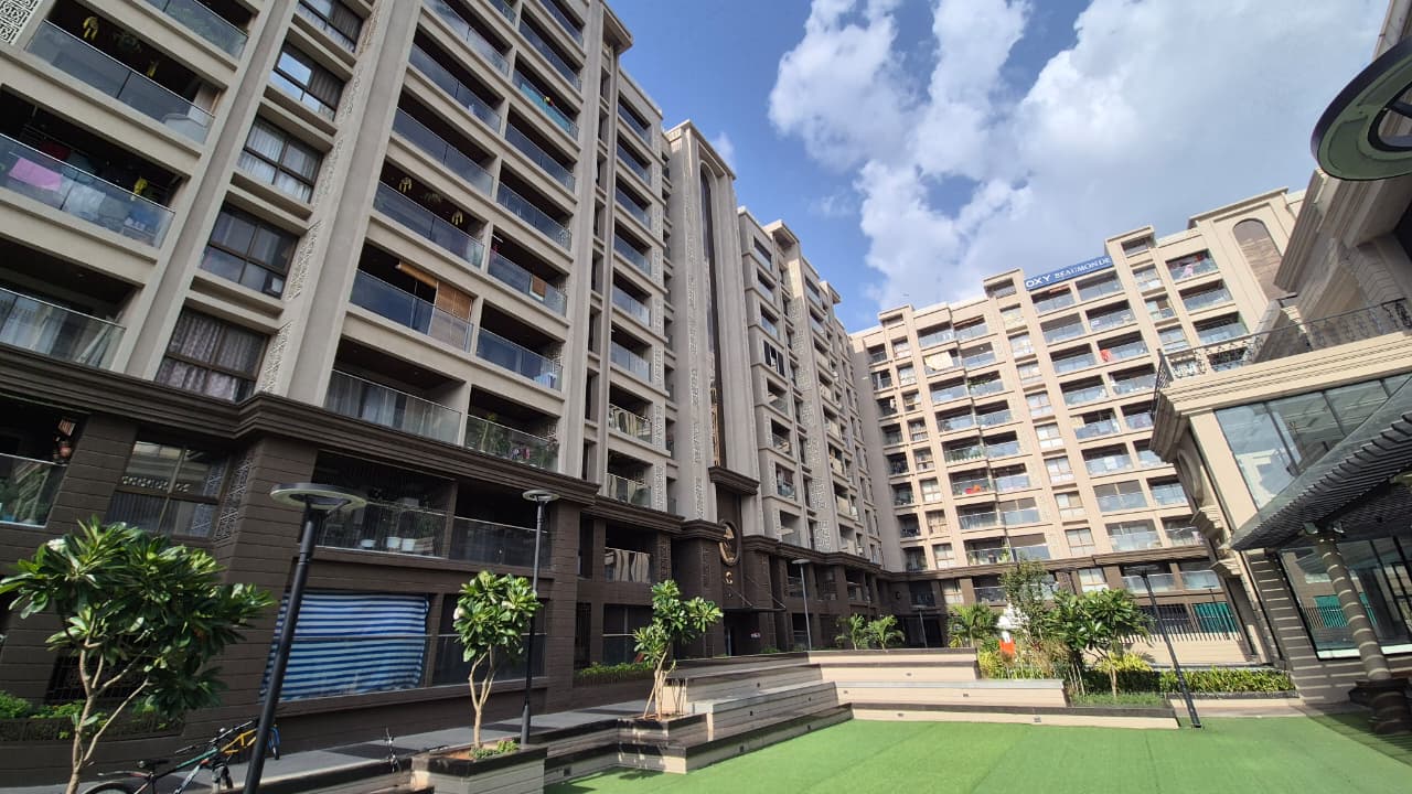 Available Premium 3 BHK Apartment for Rent | Oxy Beaumonde, Viman Nagar, Pune