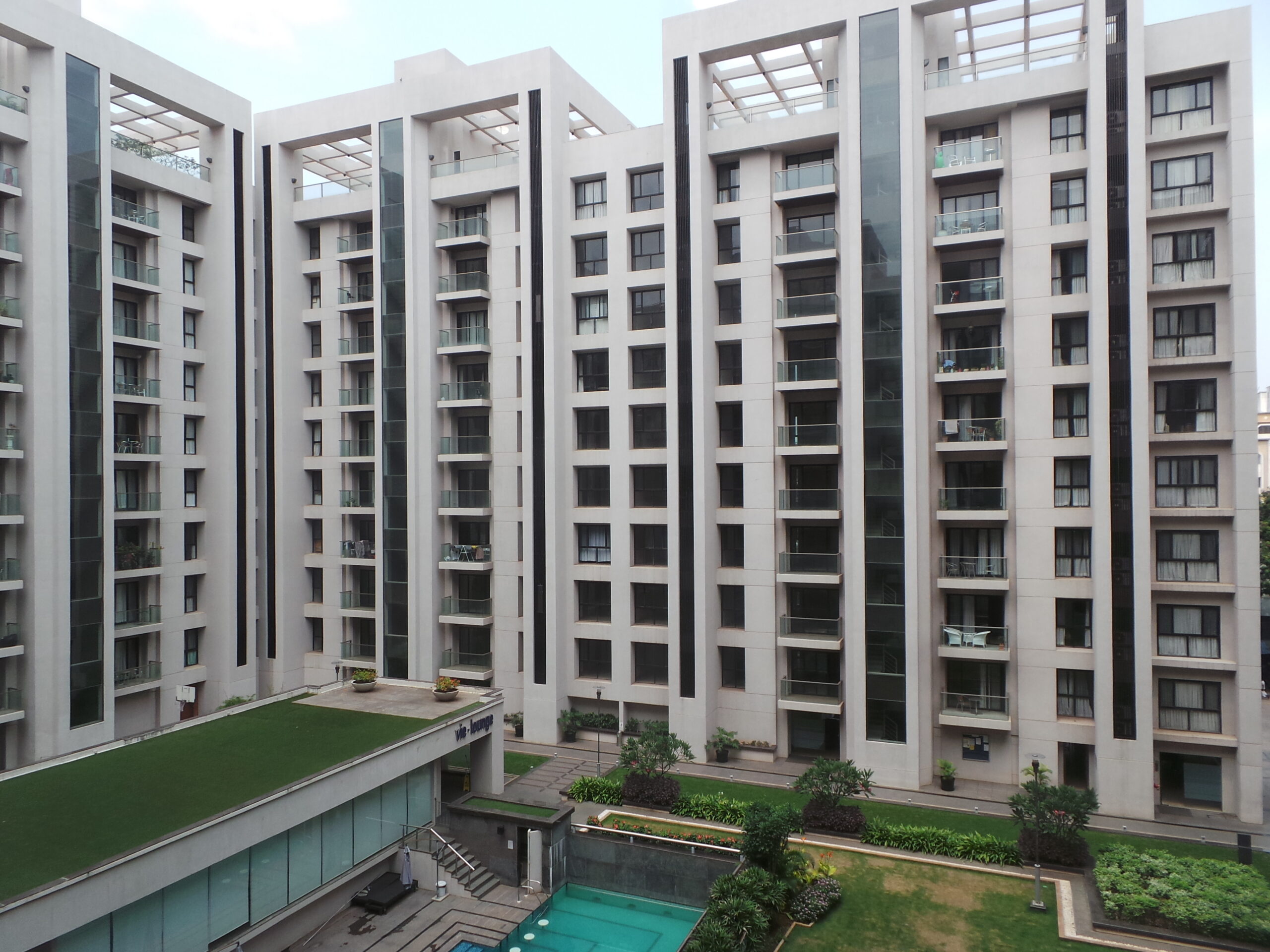 Available Executive 3.5 BHK Penthouse for Rent | Lunkad Sky Vie, Viman Nagar, Pune