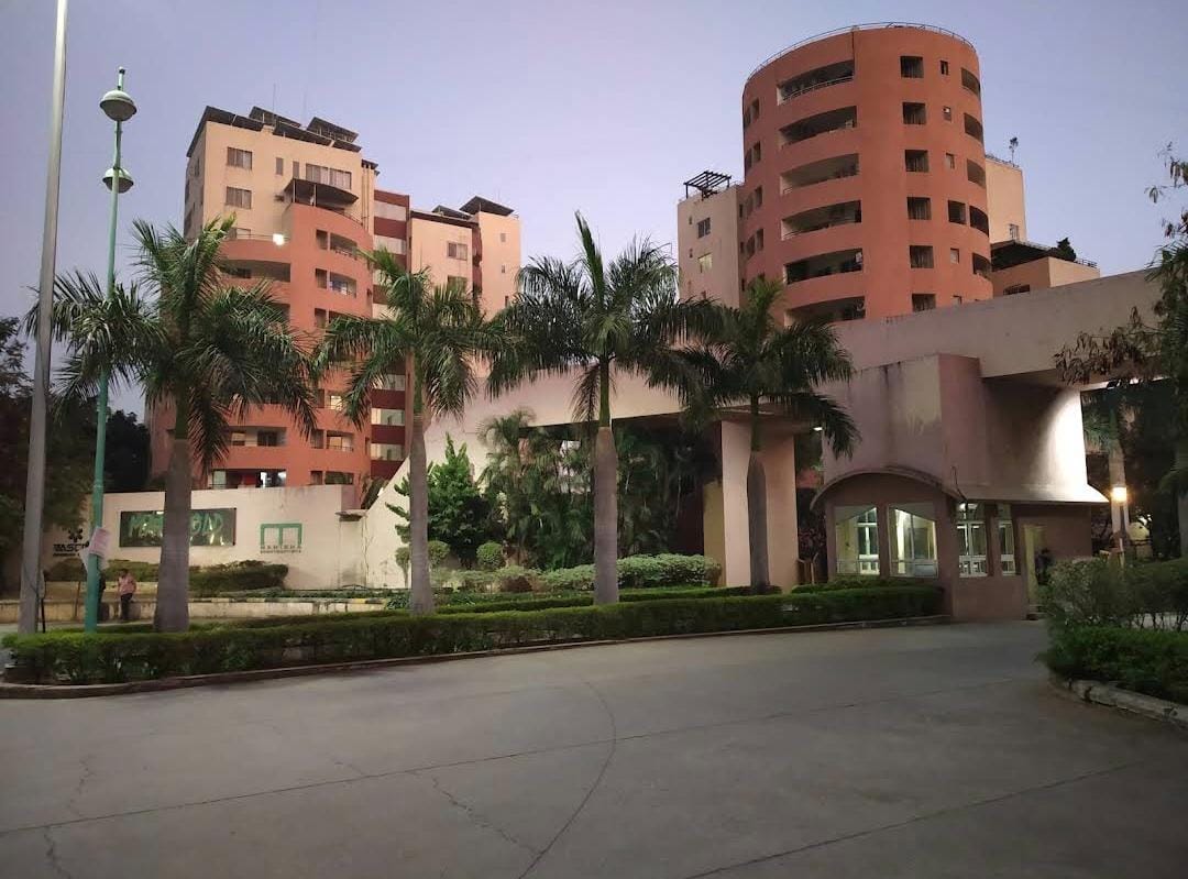 Premium 4 BHK Apartment for Sale in Kalyani Nagar, Pune | Near Metro Station | Vascon Marigold